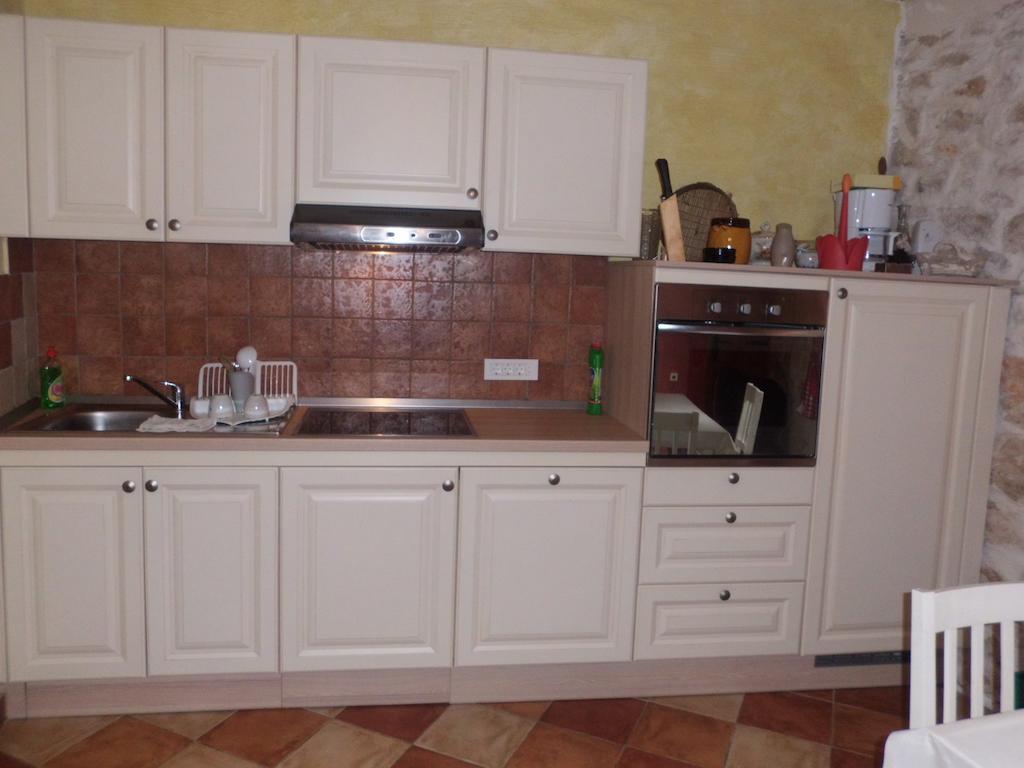 Apartment Elda Петркане Стая снимка